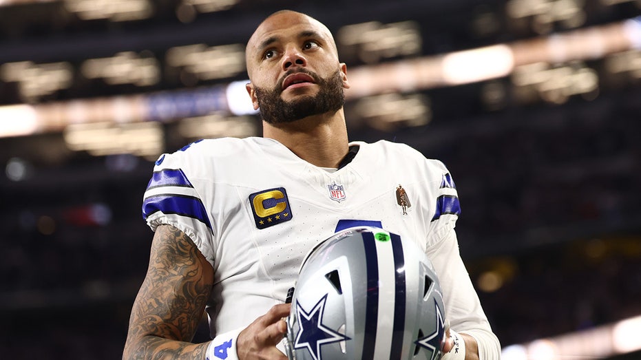 Cowboys coach reacts to Dak Prescott's broken engagement, says NFL star is in a 'good spot' after split Architect Gold Coast